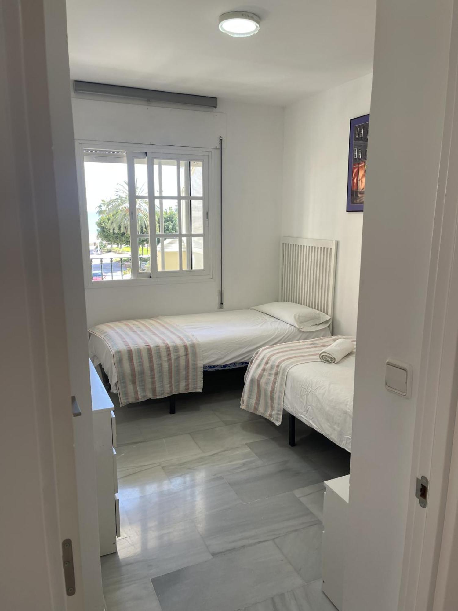 Fabuloso apartamento a 50m de playa centrico Torre Del Mar Exterior foto